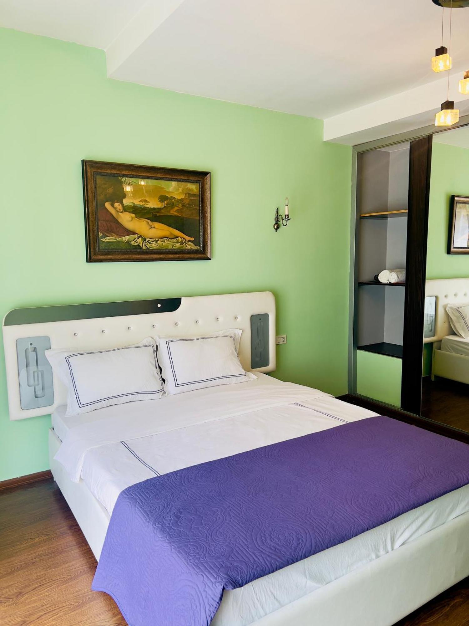Apartment Maisi Batumi Eksteriør billede